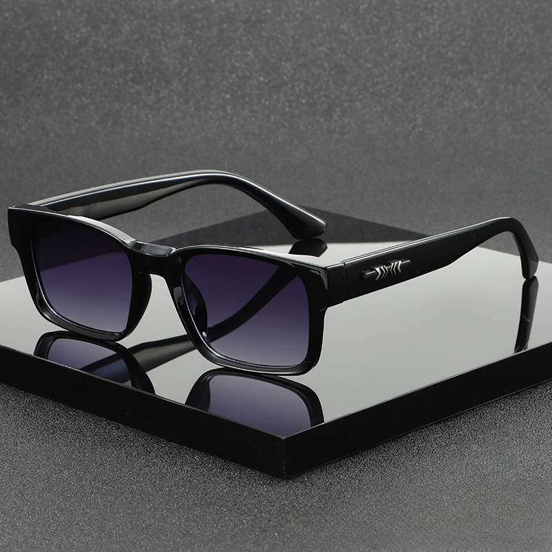 Danbury Vintage Frames