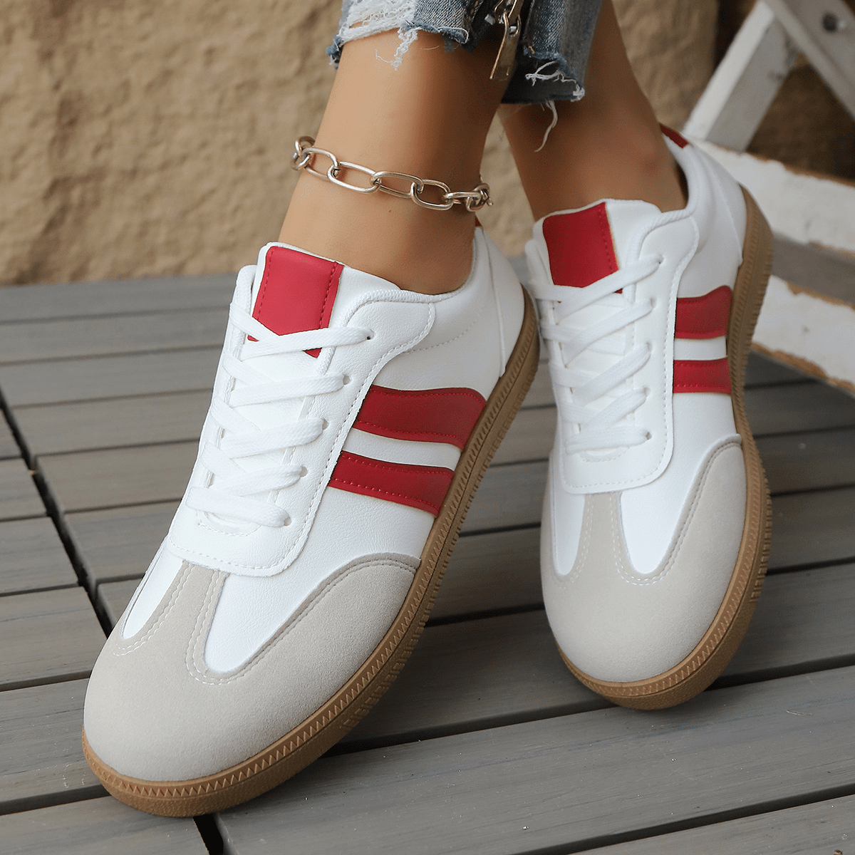 Betsy Retro Sneakers