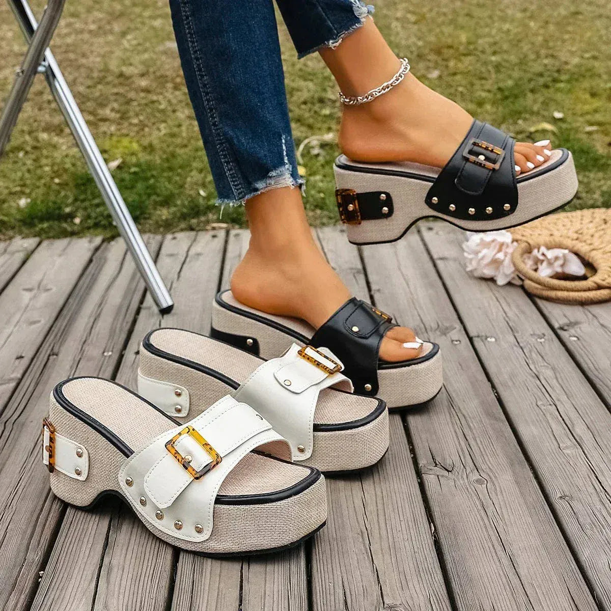 Mura Platform Sandals
