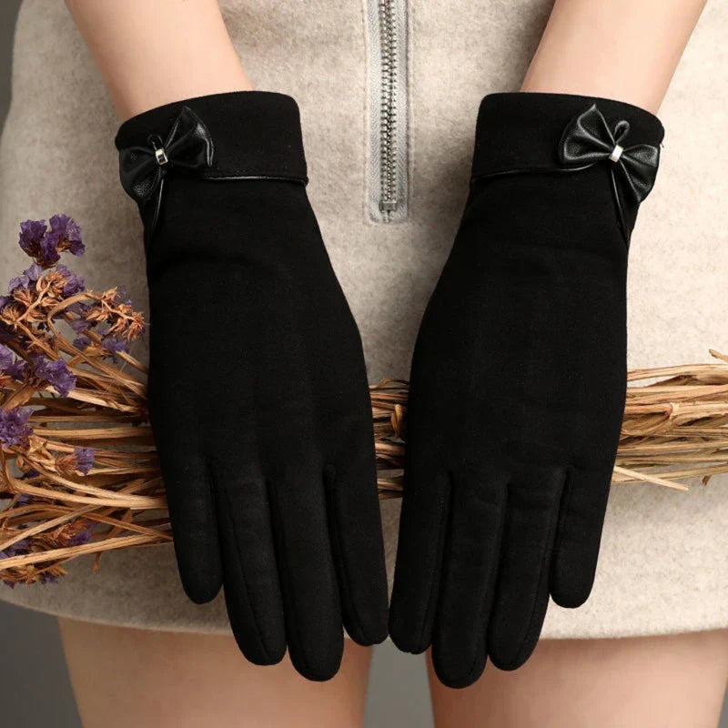 Bow-Tie Winter Gloves