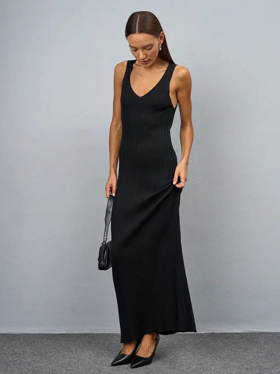 Elena Chic Knitted Midi Dress