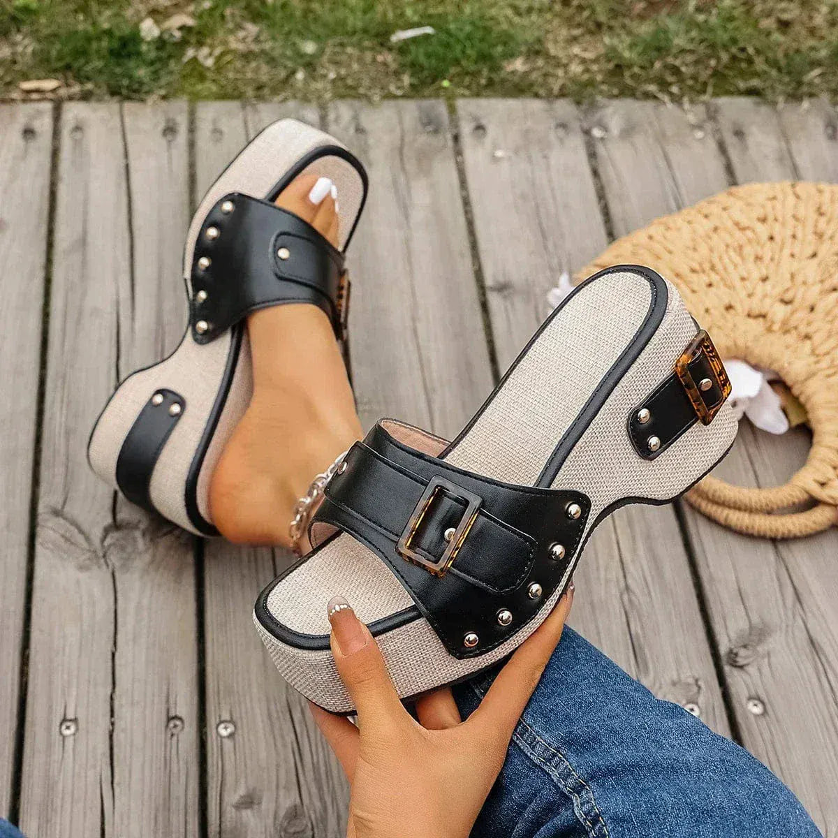 Mura Platform Sandals
